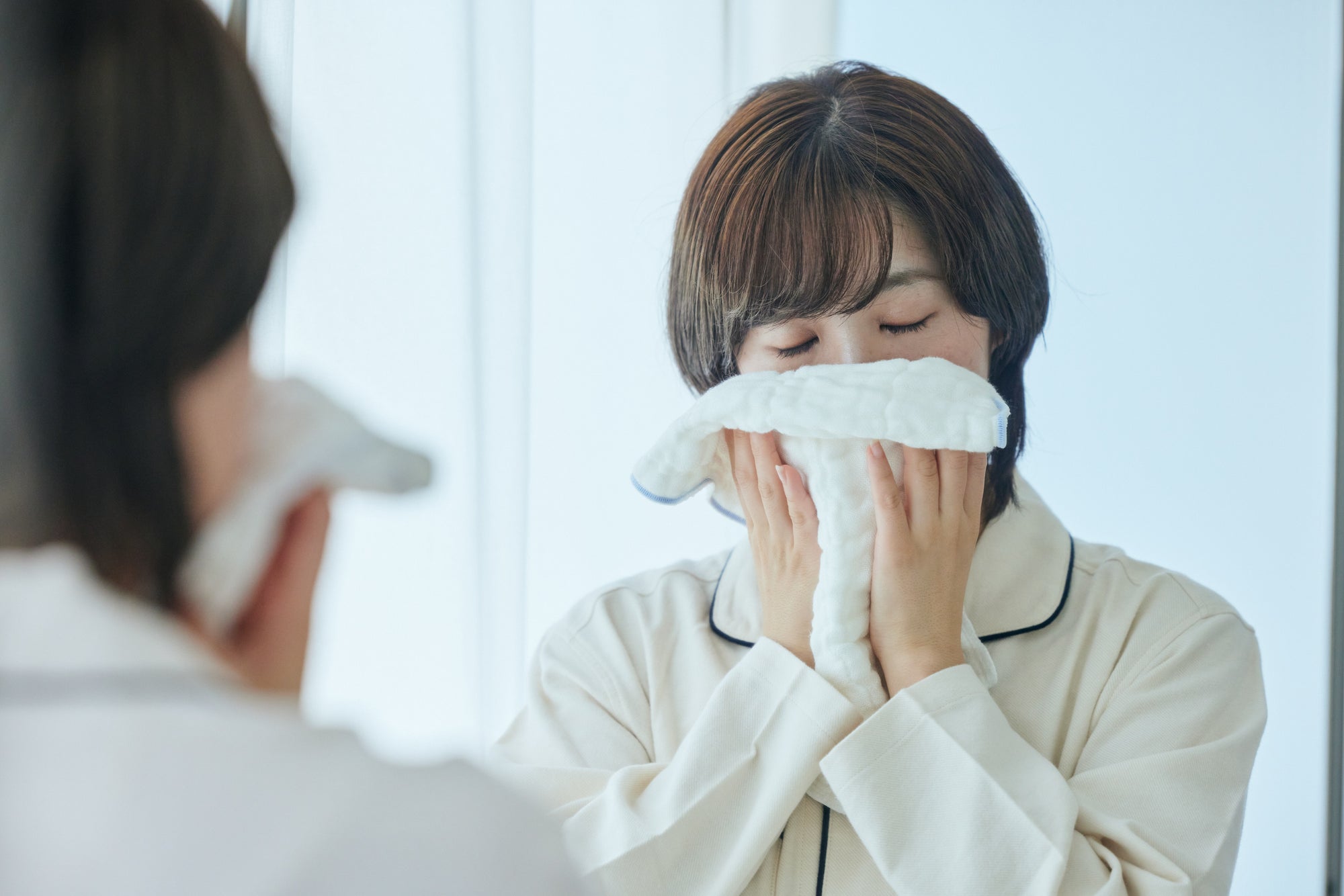Shirayuki Uruoi Moisture Towel