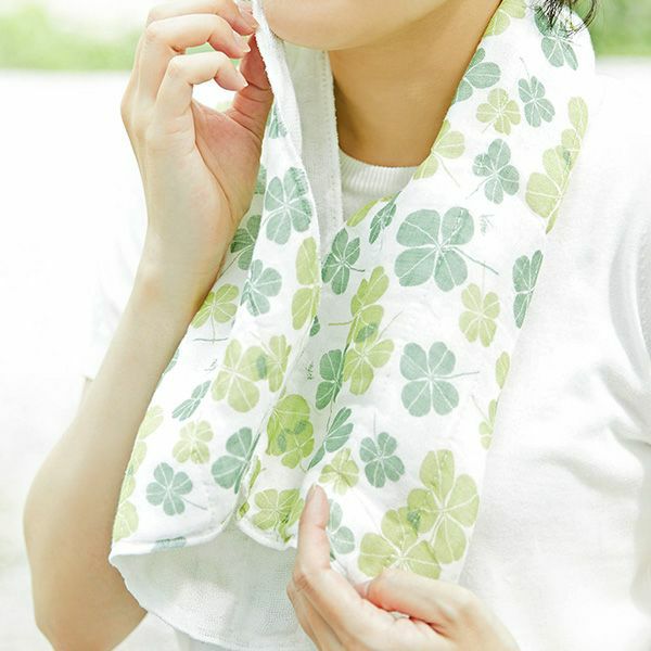 Limited Edition Bear-Wrapped Hand Towel - Green Lucky Clover